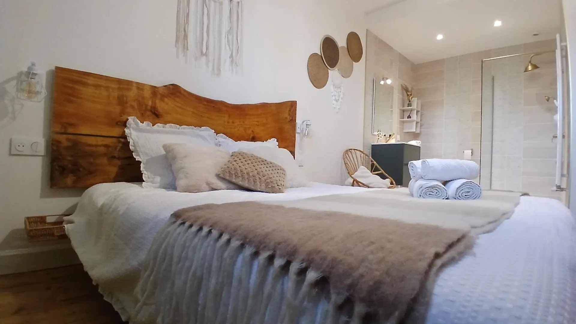 Chambre Cocooon Le Pin  Guest house Le Pin (Isere)